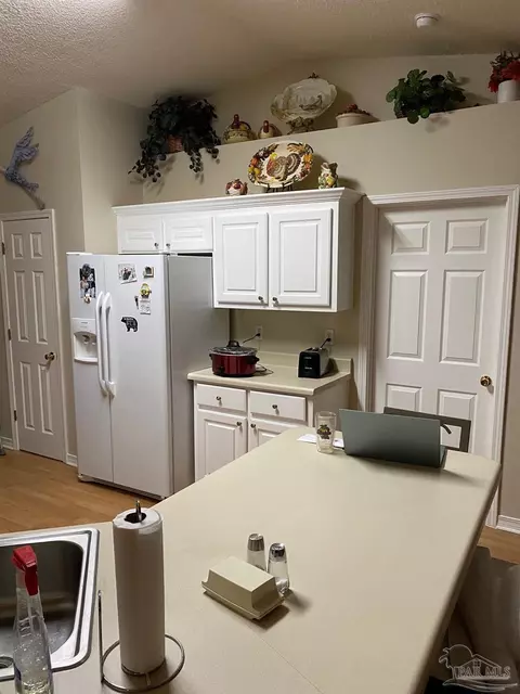 Kitchen - 7764 Rustling Pines Dr, Milton, FL 32583 photo 1 of 4