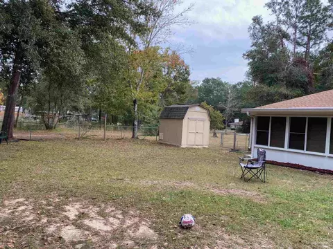 Exterior - 7764 Rustling Pines Dr, Milton, FL 32583 photo 3 of 3