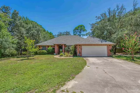 9365 Stonehurst Ct, Navarre, FL 32566
