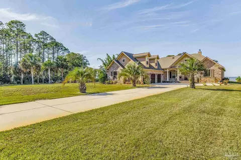 6522 E Bay Blvd, Gulf Breeze, FL 32563