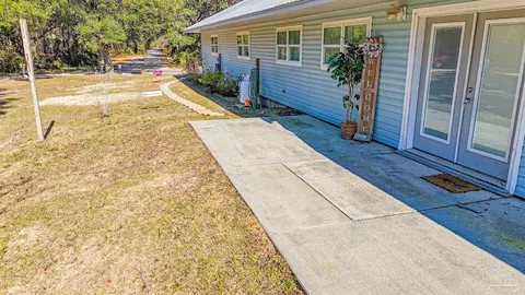 3146 Oakview Dr, Milton, FL 32583 photo 4