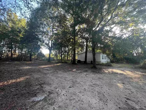 4133 Linda St, Pace, FL 32571 photo 2