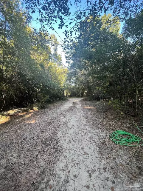 4133 Linda St, Pace, FL 32571