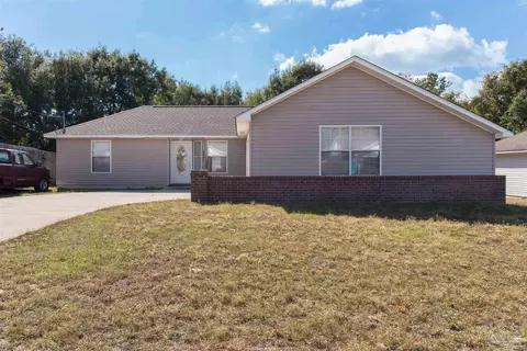 7337 Westminster Dr, Navarre, FL 32566