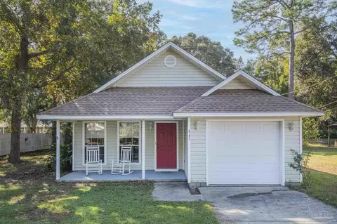 6192 Green Acres Dr, Pensacola, FL 32526