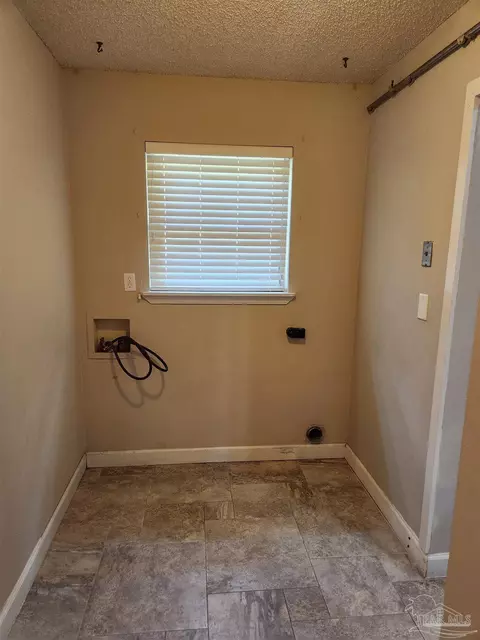 1636 Eagle Dr, Cantonment, FL 32533 photo 36