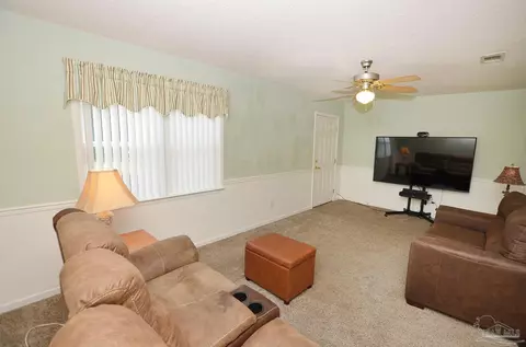 5361 Traci Dr, Milton, FL 32583 photo 8