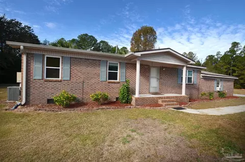 5361 Traci Dr, Milton, FL 32583 photo 4