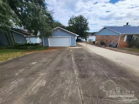 5790 Westshore Dr, Pensacola, FL 32526