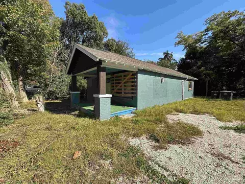 2908 N Roosevelt St, Pensacola, FL 32503