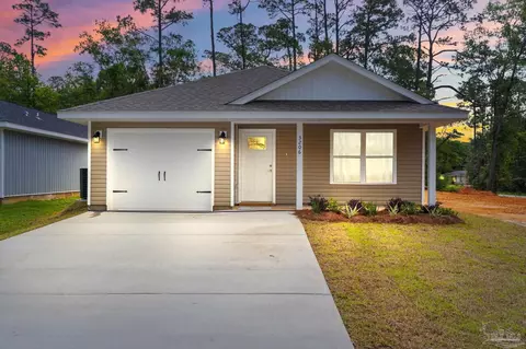 3134 Glade Dr, Milton, FL 32583