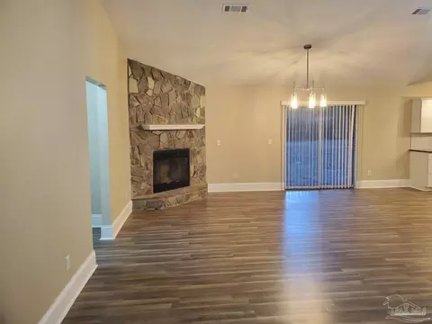 5013 Patterson Ln, Pace, FL 32571 photo 5
