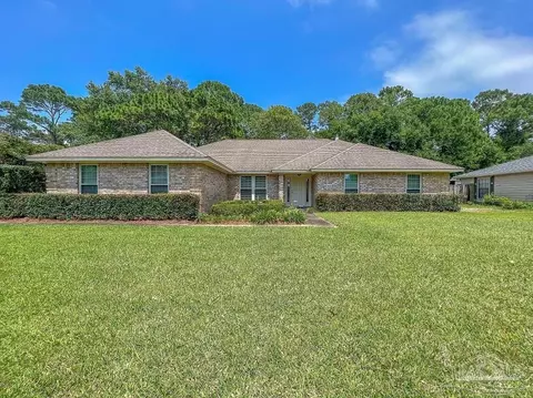 1314 Calcutta Dr, Gulf Breeze, FL 32563