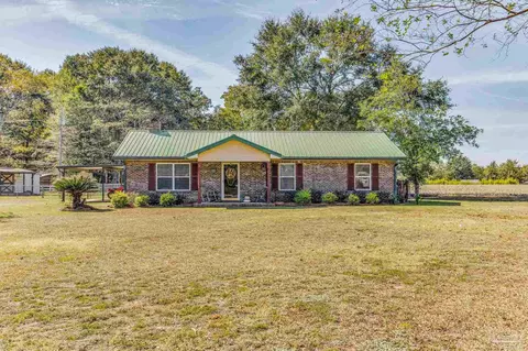 11125 Chumuckla Hwy, Jay, FL 32565
