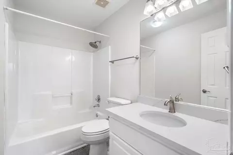 Bath - 3510 Ashmore Ln, Pace, FL 32571 photo 4 of 4