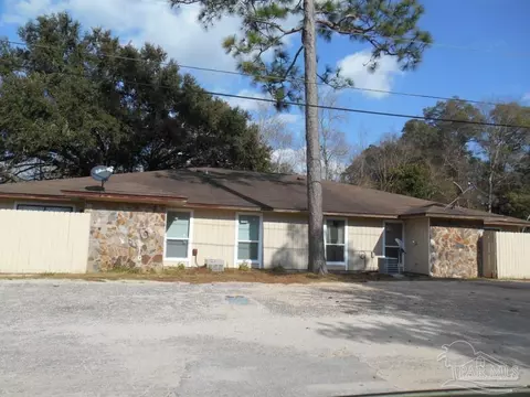 50 Fulton Ave #E, Pensacola, FL 32503