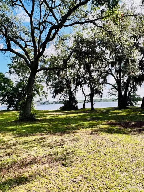 Gordon Wells Dr, Milton, FL 32583 photo 3