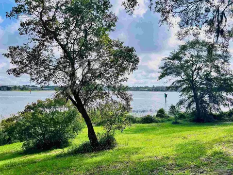Gordon Wells Dr, Milton, FL 32583 photo 2