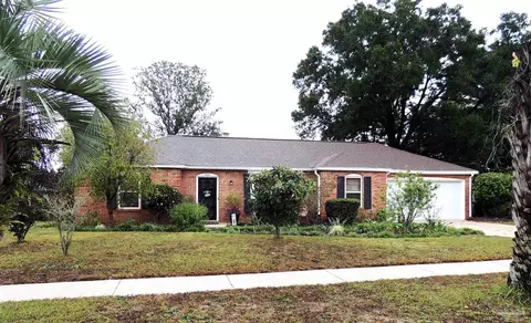 4010 Kingsberry Dr, Pensacola, FL 32504