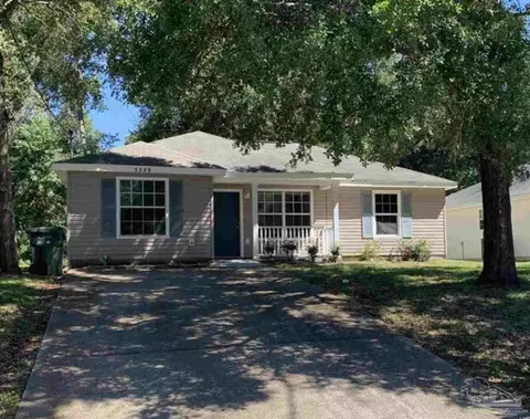 5289 Overbrook Dr, Milton, FL 32570