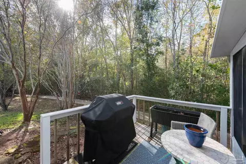 Exterior - 5710 Callandar Pl, Milton, FL 32583 photo 8 of 16