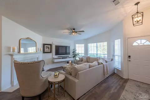 Living - 5710 Callandar Pl, Milton, FL 32583 photo 4 of 4