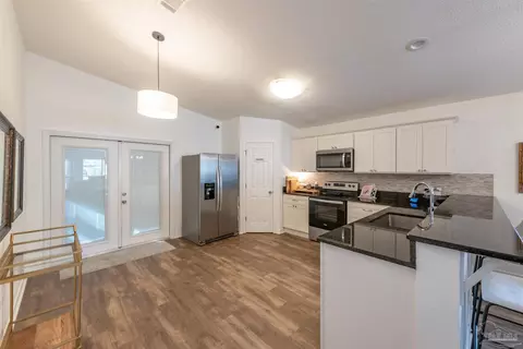 Kitchen - 5710 Callandar Pl, Milton, FL 32583 photo 1 of 1