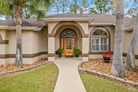 2075 Juno Cir, Pensacola, FL 32526