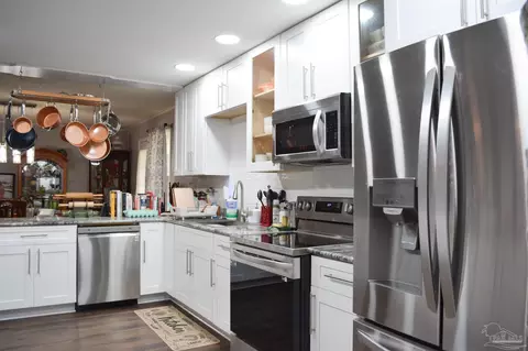 7071 Hwy 97, Walnut Hill, FL 32568 photo 9