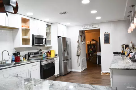 7071 Hwy 97, Walnut Hill, FL 32568 photo 8
