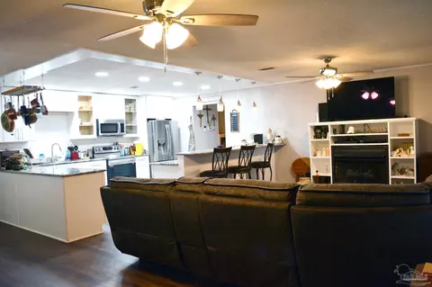 7071 Hwy 97, Walnut Hill, FL 32568 photo 3