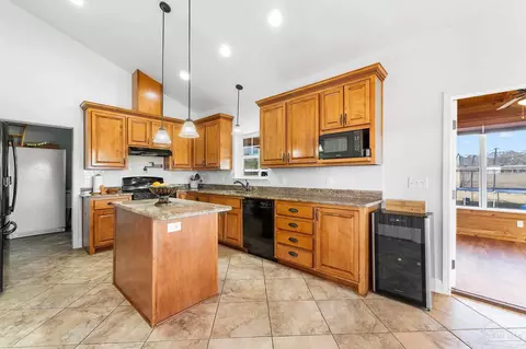 Kitchen - 2232 Colville Ln, Jay, FL 32565 photo 2 of 3