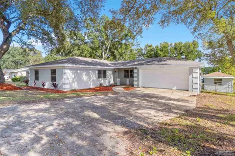 5862 W Shore Dr, Pensacola, FL 32505