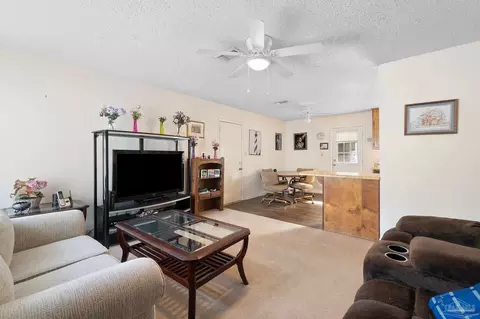4556 Southern Pl, Pace, FL 32571 photo 6