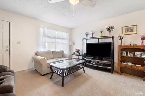 4556 Southern Pl, Pace, FL 32571 photo 5