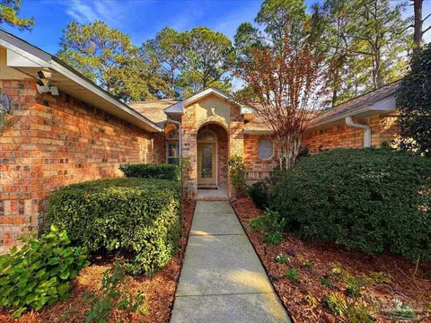 9700 Westgate Cir, Pensacola, FL 32507