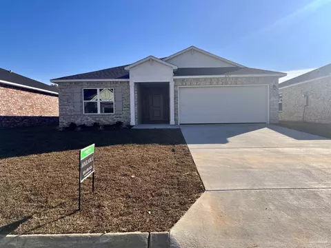 2767 Savannah Michelle Ln, Pensacola, FL 32534