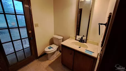 1429 Chippendale Rd, Cantonment, FL 32533 photo 7