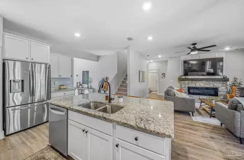 5825 Danbury Blvd, Pace, FL 32571 photo 7
