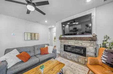 5825 Danbury Blvd, Pace, FL 32571 photo 9