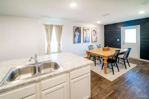 Dining - 4767 Integrity Ct, Milton, FL 32570 photo 3 of 4