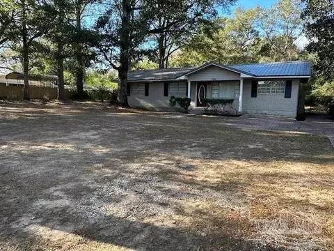 706 Candy Ln, Cantonment, FL 32533 photo 2