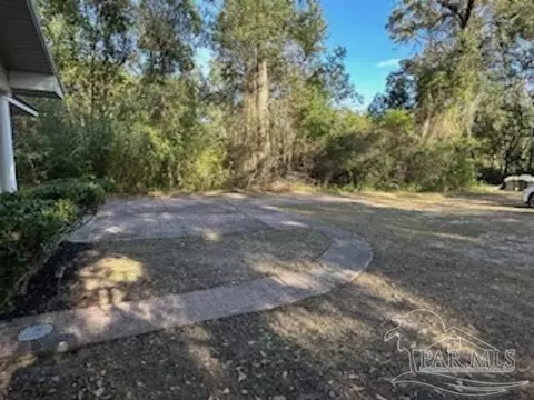 706 Candy Ln, Cantonment, FL 32533 photo 5