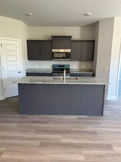 2745 Avalon St, Cantonment, FL 32533 photo 5