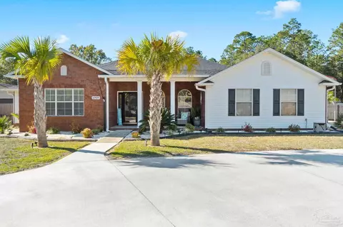6909 Yucatan St, Milton, FL 32570