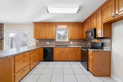 4689 E Spencer Field Rd, Pace, FL 32571 photo 8