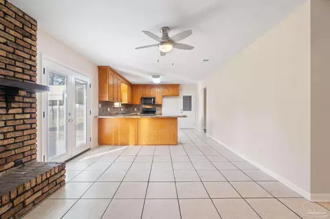 4689 E Spencer Field Rd, Pace, FL 32571 photo 13