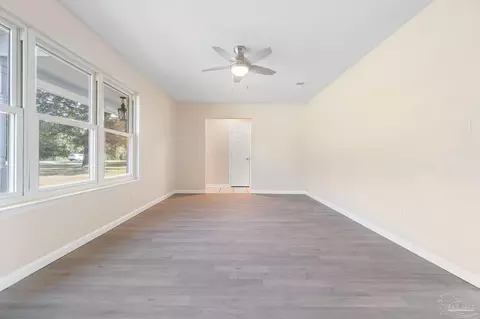 4689 E Spencer Field Rd, Pace, FL 32571 photo 6