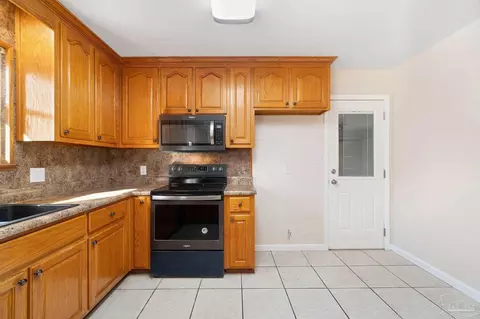 4689 E Spencer Field Rd, Pace, FL 32571 photo 10