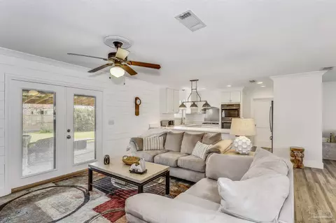 3530 Dunfries Rd, Pensacola, FL 32503